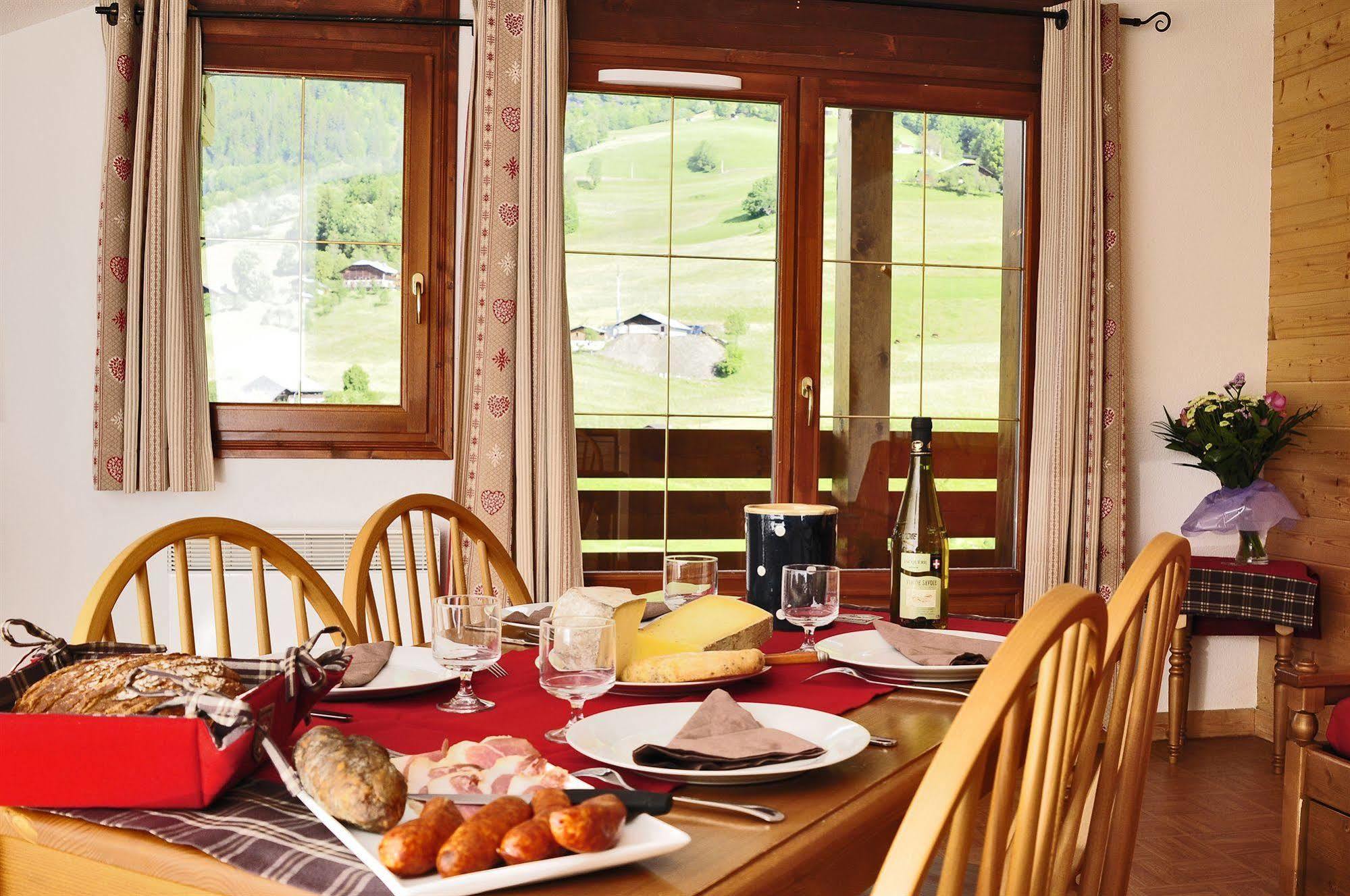 Residence Nemea Les Chalets Des Evettes Flumet Bagian luar foto